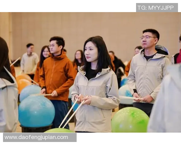 探索上海篮球队的战术节奏与团队协作的深层解析 探索上海篮球队的战术节奏与团队协作的深层解析